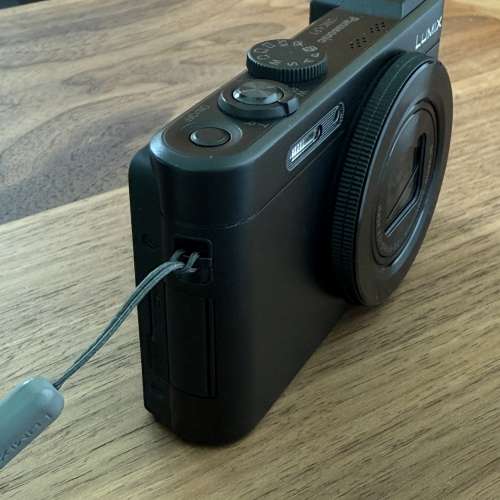Panasonic Lumix DMC-LF1 黑色
