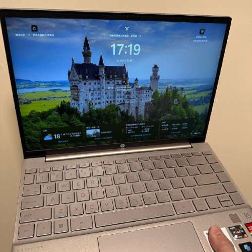 HP Pavilion Aero 13 僅重970g