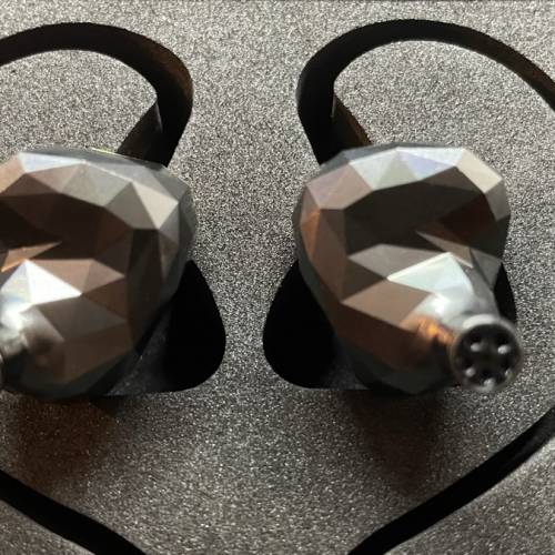 Astell & Kern x Empire Ears Novus