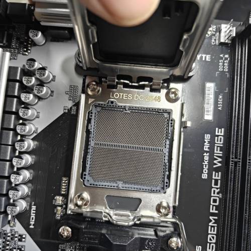 Gigabyte B650EM FORCE Wifi 6E AM5 DDR5