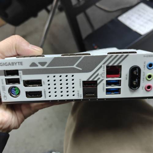 Gigabyte B650EM FORCE Wifi 6E AM5 DDR5