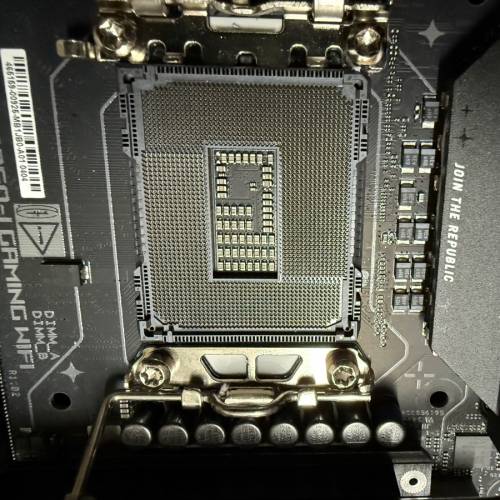 ITX組合（intel 245K, ROG B860-I, 32GB DDR5 6000, ASUS SFX 750W)