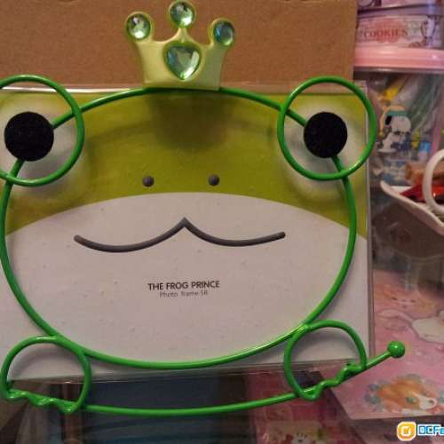 全新3R格式相架_豬仔及青蛙各一個