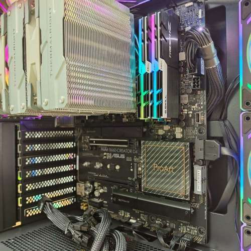 DDR4 主機 Intel i7 12700 PROART B660 G SKILL DDR4 32GB ZHITAI 1TB  ROG 1000W