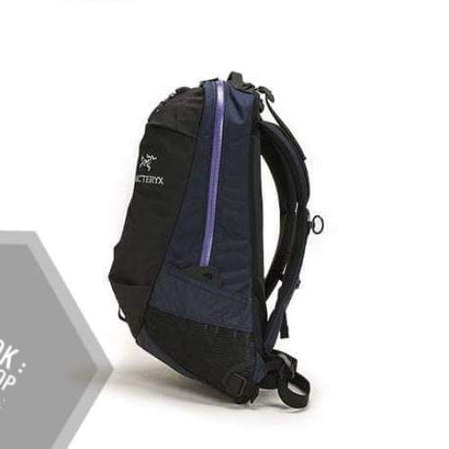 HKD$1000+ 不死鳥 Arc'teryx Arro 22 backpack 香港門市行貨單 紫色 白色 冰藍色 深...