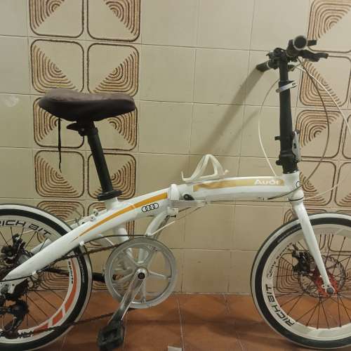 20 吋   黄白 摺車