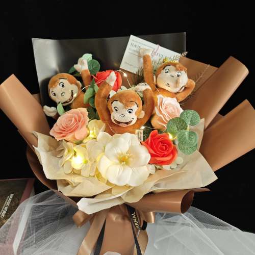 睇下文&middot;文盲勿擾&middot;不轉wtsapp/電話‼️獨家原創&middot;專業花藝師用心製作 三隻小猴花束...