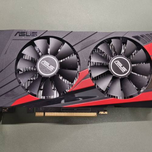 Asus RTX 1050 顯示卡