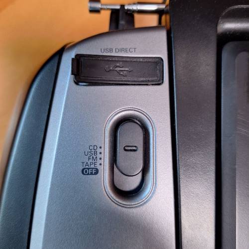 飛利蒲 CD 錄音帶 mp3 收音機 播放機 Philips AZ1852