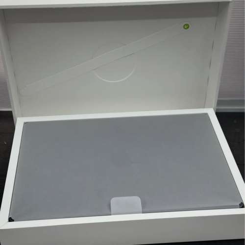 MacBook Pro 16 吋 M4 專業版，48GB 內存，1TB 固態硬碟 + 保修