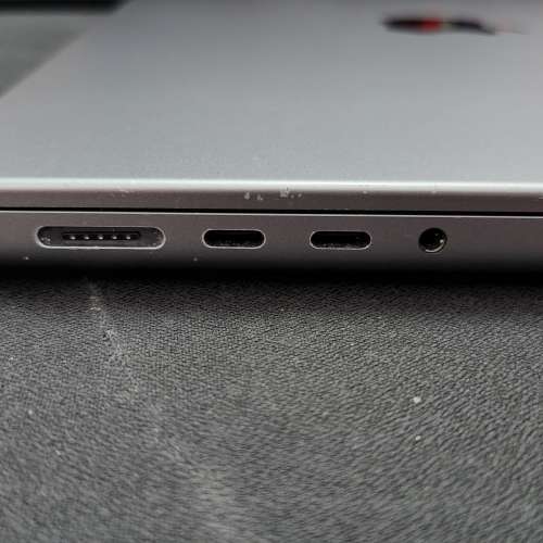 MacBook Pro 14 M1 pro 2021 (16GB + 1TB)
