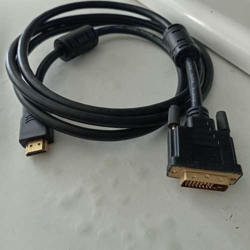 電腦零件一堆