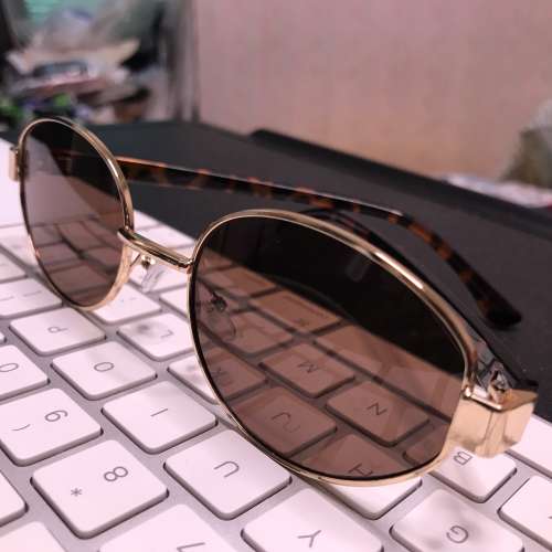 🕶️ Sunglasses GOLD NEW 全新 太陽眼鏡 墨鏡 金色 🕶️
