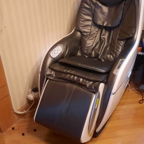 超新. OTO RK-13 Rockie Premium 按摩椅