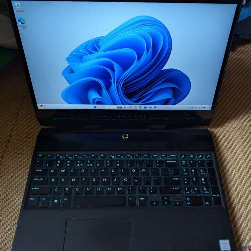 Alienware laptop gaming 電競 手提電腦 15吋 i7 8750h gtx 1070 max-q ssd  144hz