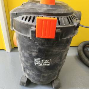 億利 12L 乾濕兩用吸塵機