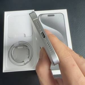 苹果 iPhone 15 Pro Max 256GB-白色-香港版