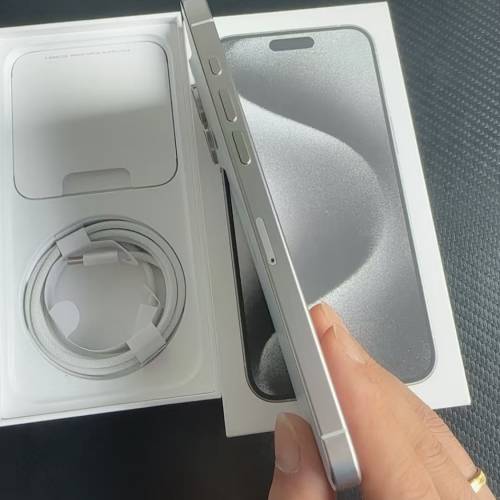 苹果 iPhone 15 Pro Max 256GB-白色-香港版
