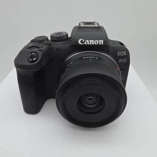佳能 EOS R10 24.2MP 无反光镜相机，配 RF-S 18-45mm 镜头