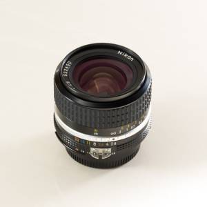 Nikon AI-S NIKKOR 24mm f/2.8