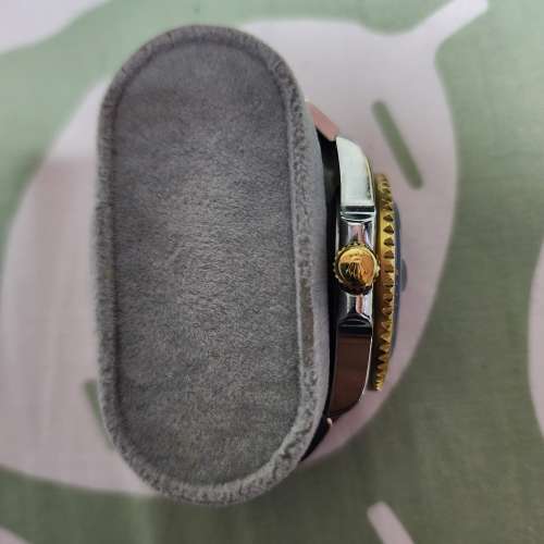 玩具 ROLEX 116613LB. Submariner Date  間金藍水鬼腕錶一隻。。98%新 想要交換其他...