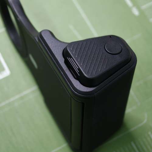 98%new JJC 磁吸藍芽手柄 MAGNETIC PHONE GRIP 充電非換電