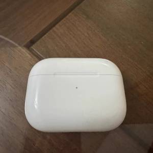 出售蘋果正貨 AirPodsPro2（ USB-C ）藍牙耳機支援無線充電