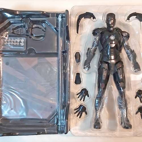 Hottoys 1:6 Action figure Ironman MK 7 潛行特別版 + Chocoolate Avergers 紀念...