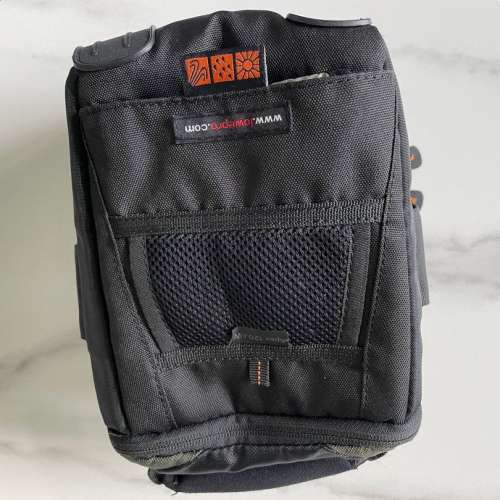 Lowepro Apex 120 AW Shoulder Bag - Blackout