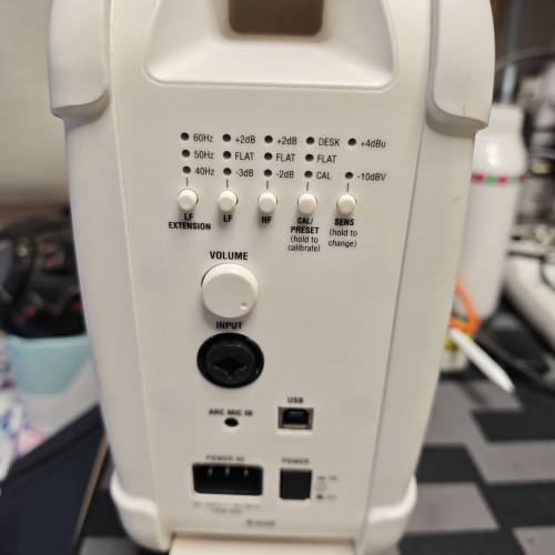 IK Multimedia iLoud MTM 主動式錄音室監聽喇叭（白色款）1 隻