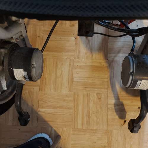 出售貝珍名牌電動輪椅九成新長放小用