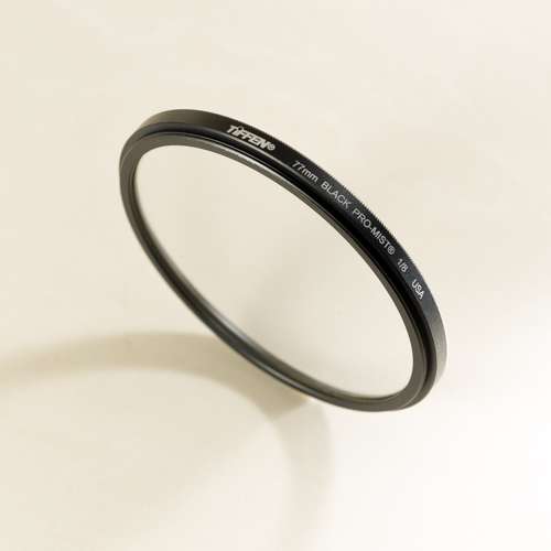TIFFEN Black Pro-Mist Filter (77mm, Grade 1/8)