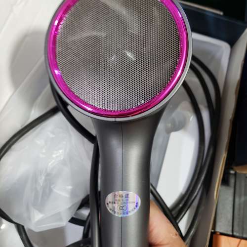 強勁2800w潮流吹髮風筒一套  有盒三腳插頭9成幾新屯門良景取