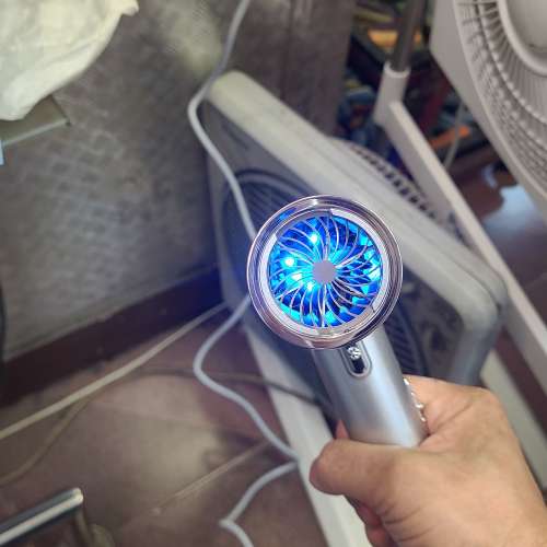 全新潮流風筒，冇盒冇單，輕巧好用風力強。