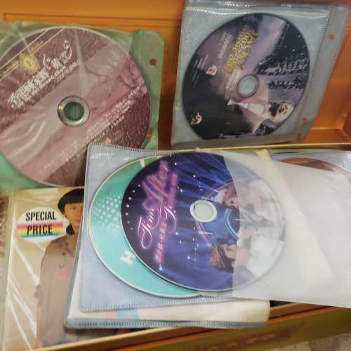 CD VCD 數十隻 清屋找到  沒有機播放  合用旺角道面交。