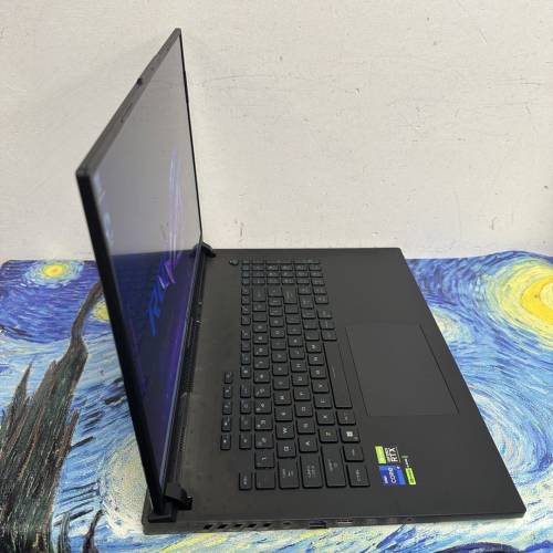 Asus Rog strix scar i9-14900HX/32GB RAM/1.2T Laptop
