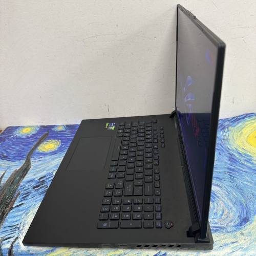 Asus Rog strix scar i9-14900HX/32GB RAM/1.2T Laptop