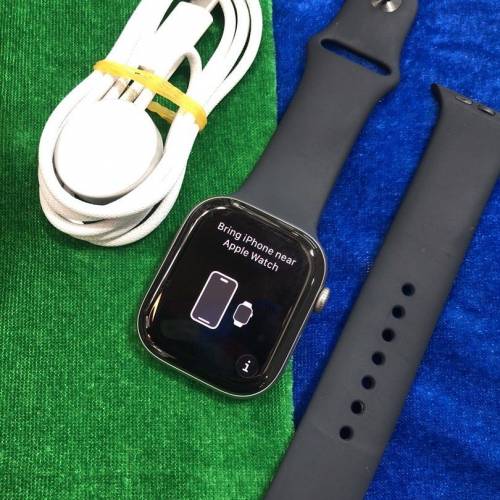 Apple Watch Series 11 46mm GPS 银色，电池健康度 100%，港版，AppleCare 服务至 ...
