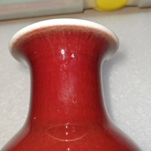 郎紅釉花瓶
