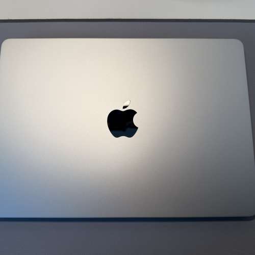 99.9999%新 翻新品Apple MacBook Air 13&rdquo; M4 chip (16 + 256Gb) 銀色連Apple care+