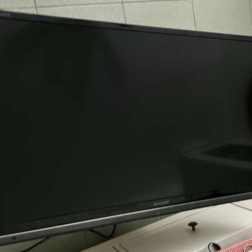 SHARP TV 32&Prime; LC-32LE160H IDTV 朋友換電視出售 (無坐架,掛牆架) HK$238.00