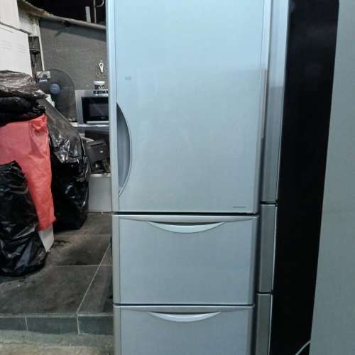 8成新HITACHI 日立變頻晶鑽鏡面玻璃門雪櫃