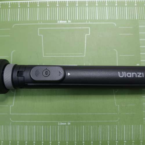 新淨用了一次 Ulanzi MT85 磁吸手機自動支架 藍芽自拍桿