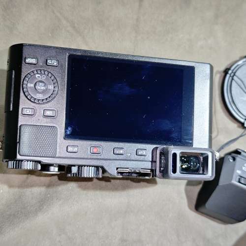 leica D-lux typ 109 徠卡 DLUX 98% 行貨有盒有證冇單 原廠兩電一充 送原廠皮套 原...