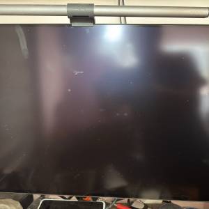 賣95新Asus PG32UCDP