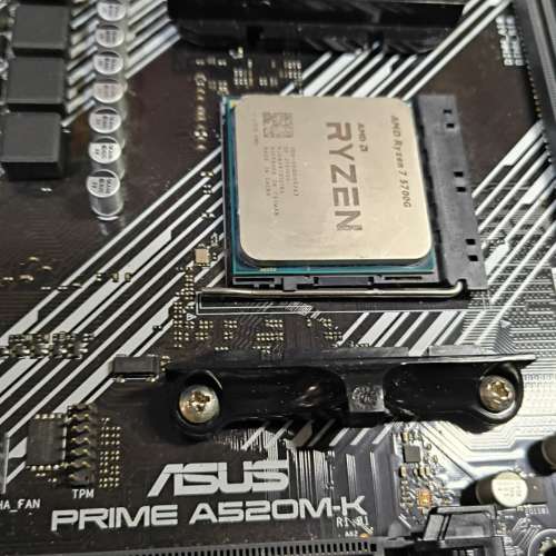 AMD Ryzen 7 5700G 連 ASUS PRIME A520M-K Micro ATX主機板 Socket AM4