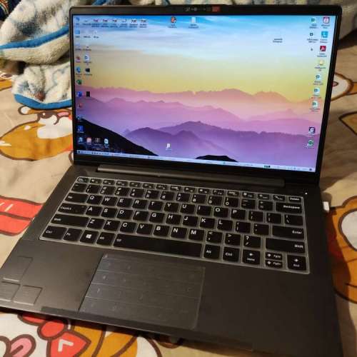 90% 新 Lenovo Air 14 AMD R5 4600U, 16G ram, 512G SSD ,Vega 7