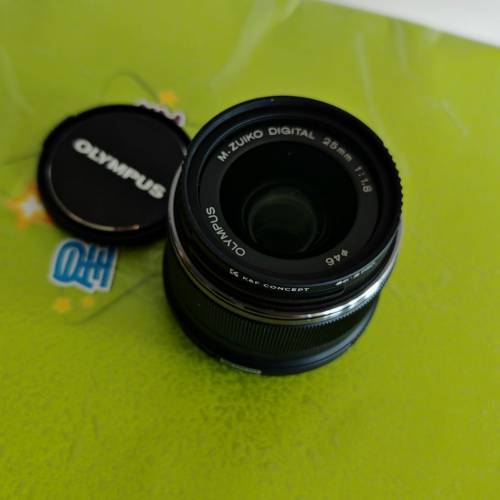 Olympus M.Zuiko Digital 25mm f/1.8 Lens 25 1.8 m43