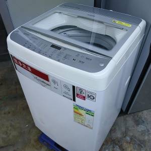 8成新L G 變頻洗衣機