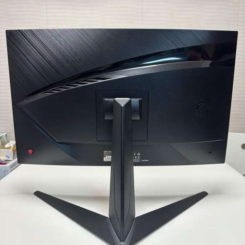 二手 MSI Optix G24C6 曲面電競顯示器 24吋 1080p 144Hz 1500R 可掛牆